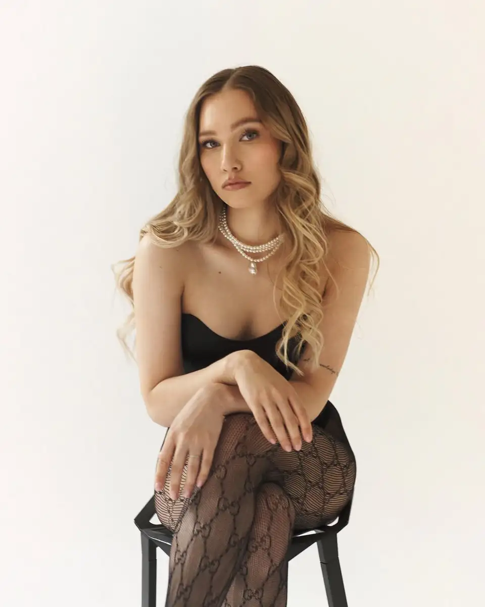 Alexandra escort in Munich