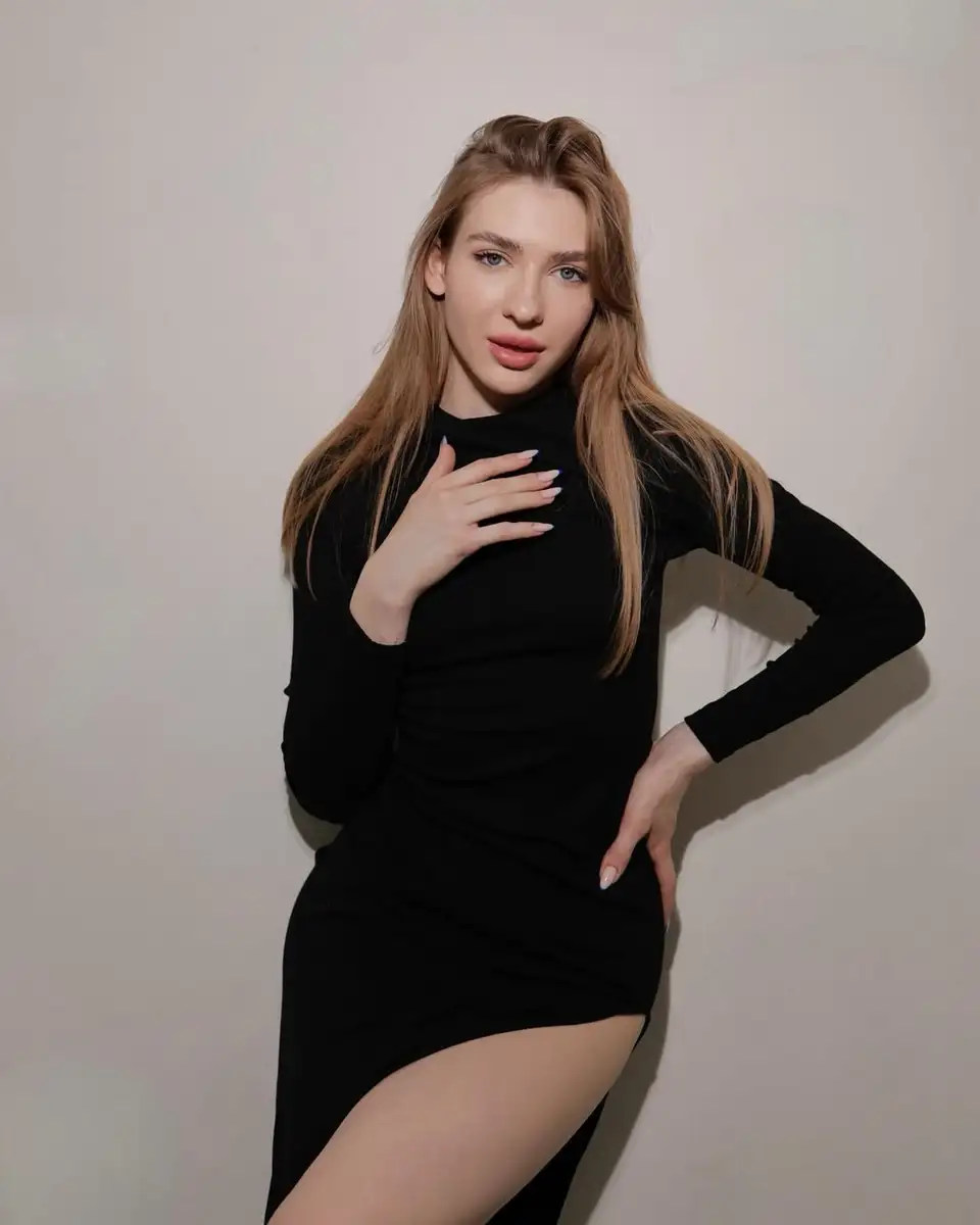 Alice escort in Munich
