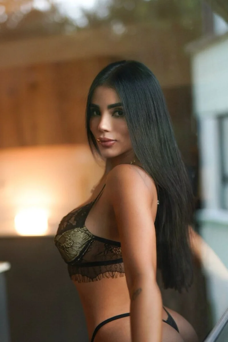 Iliana escort in Munich