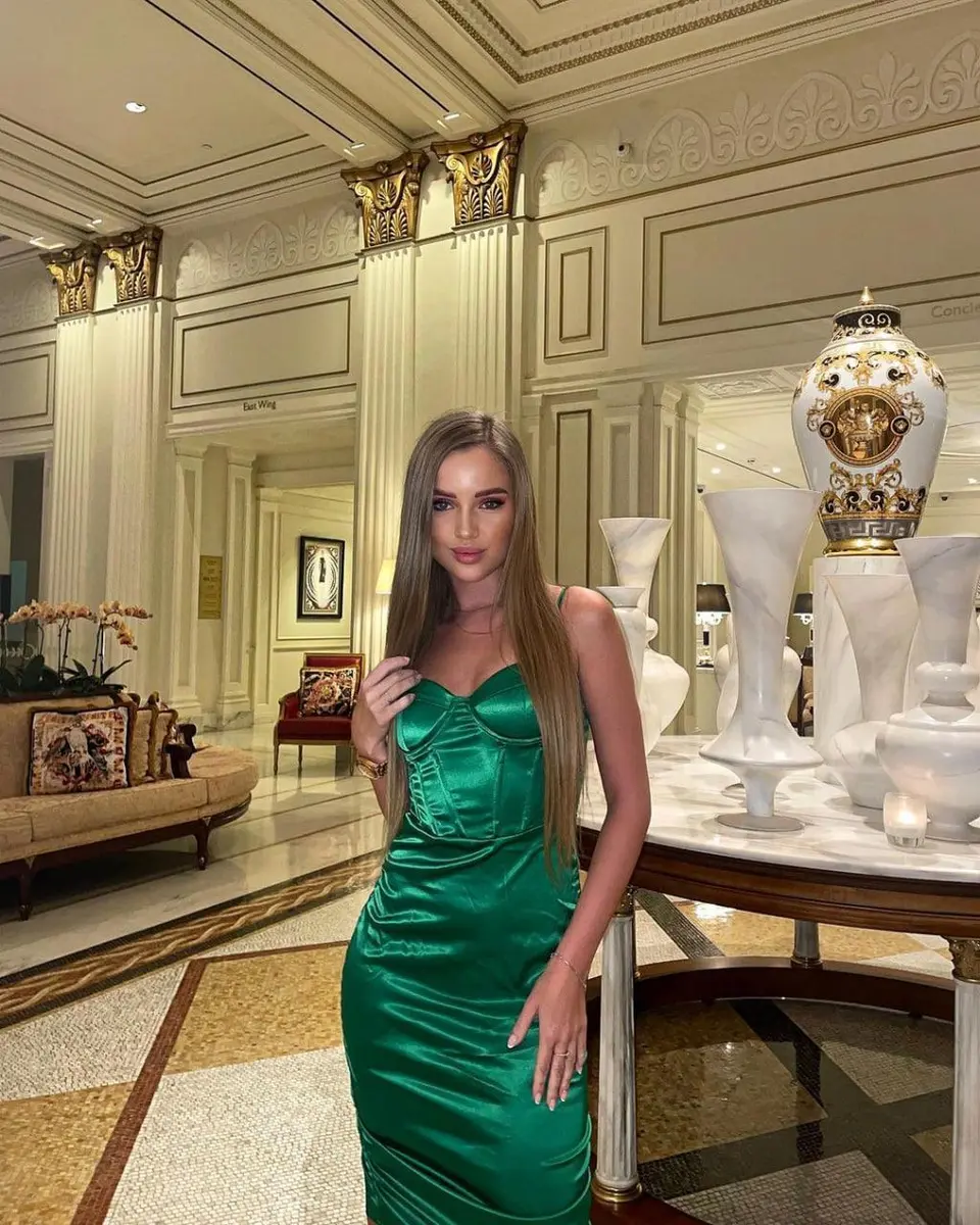 Iris escort in Munich