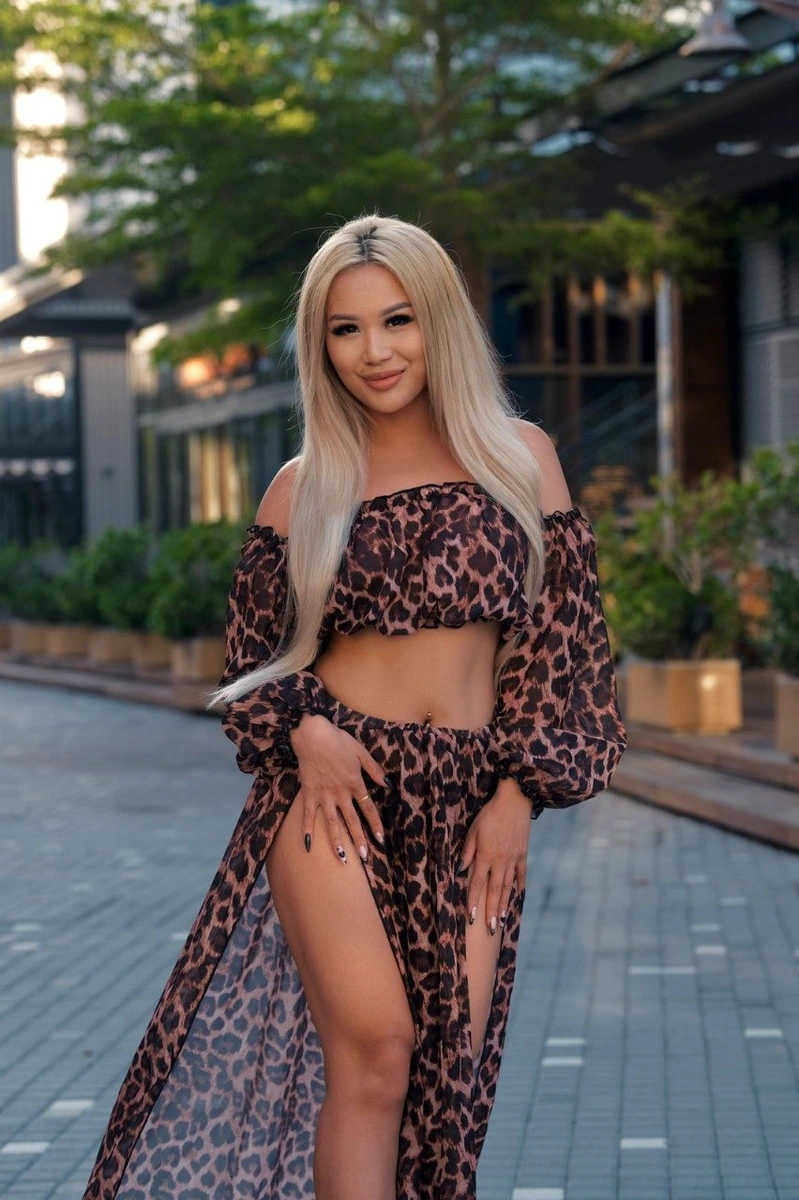 Lalisa escort in Munich