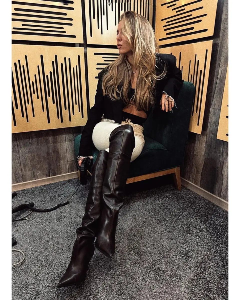 Lena escort in Munich
