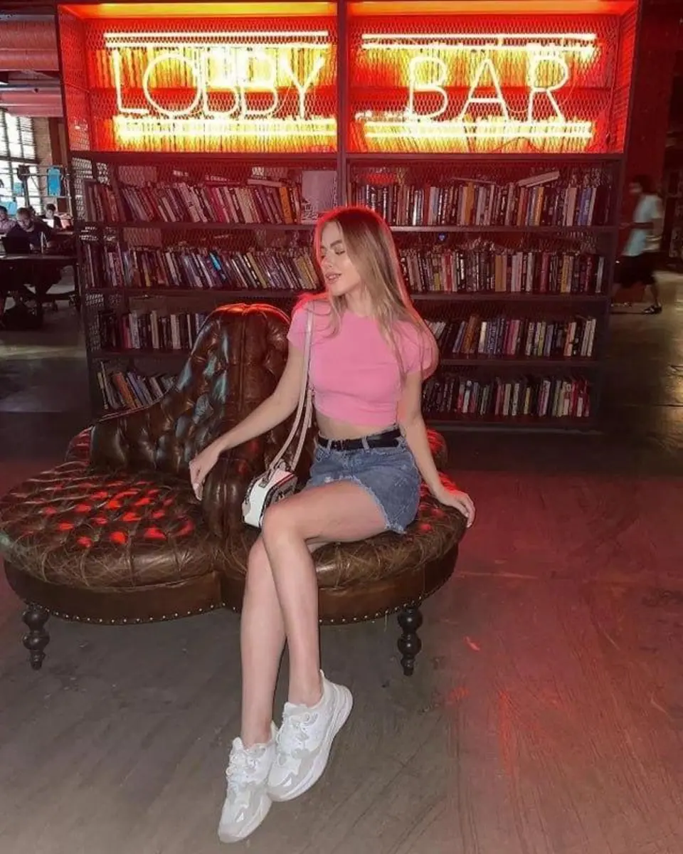 Naomi escort in Munich