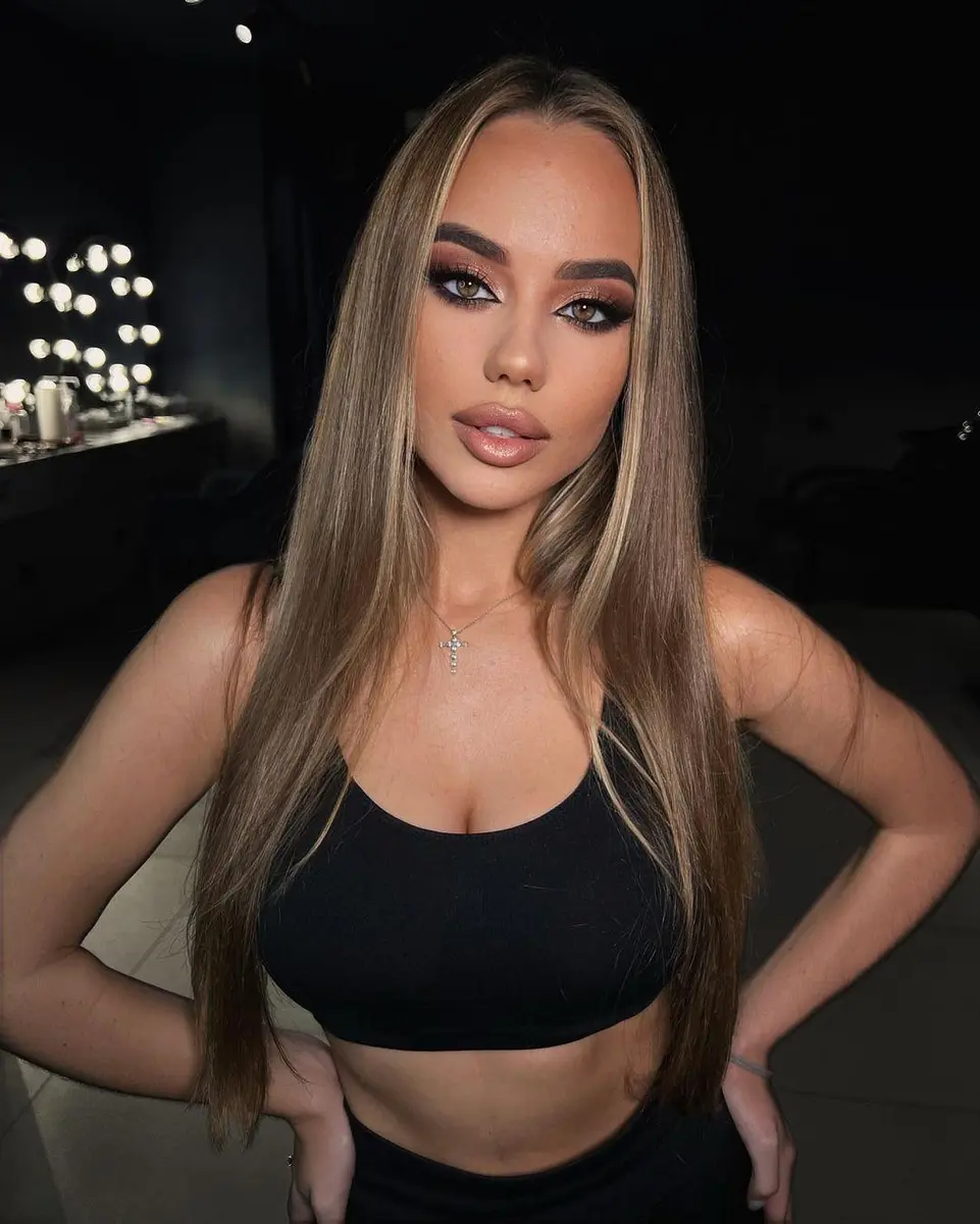 Nessa escort in Munich