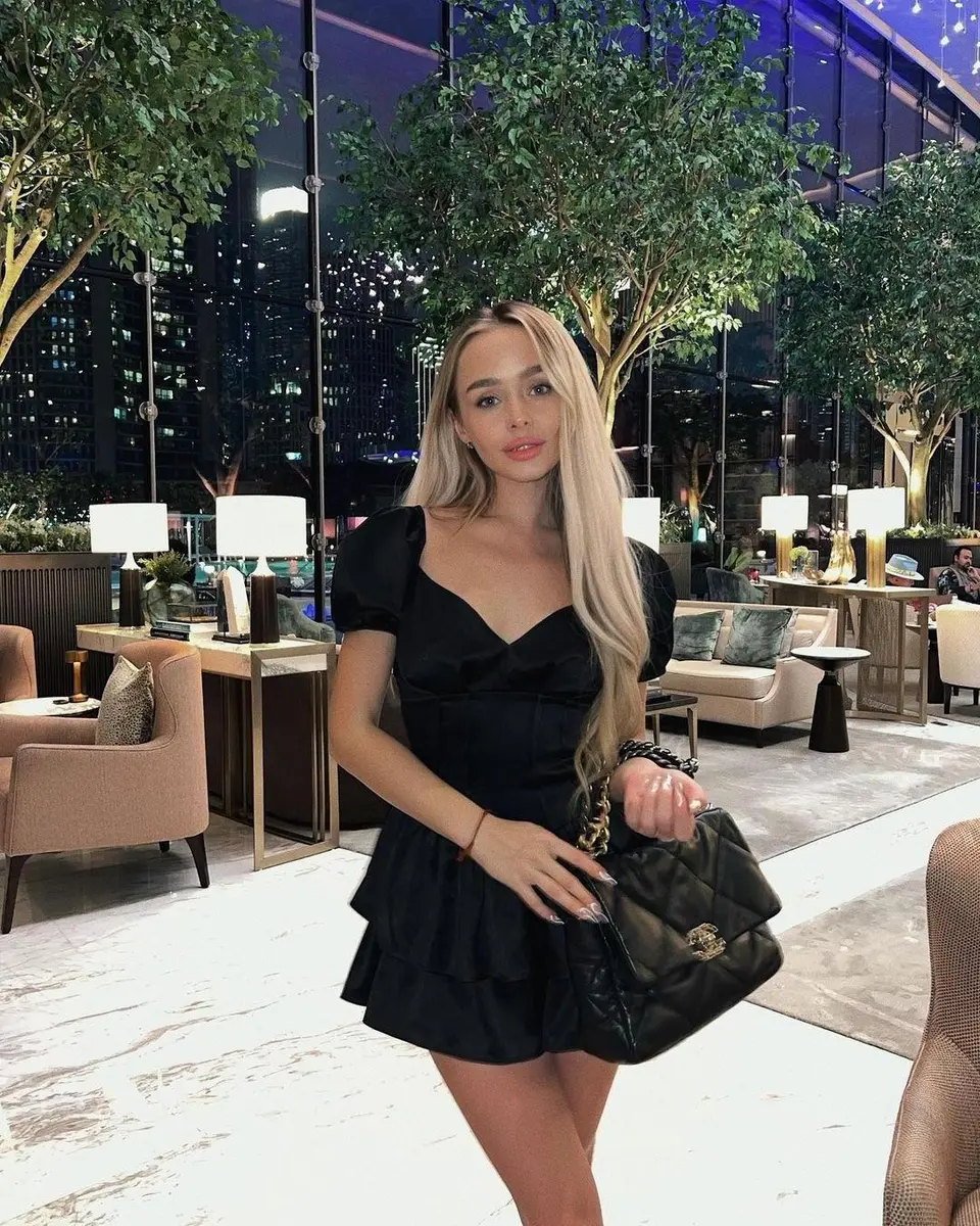 Tegan escort in Munich