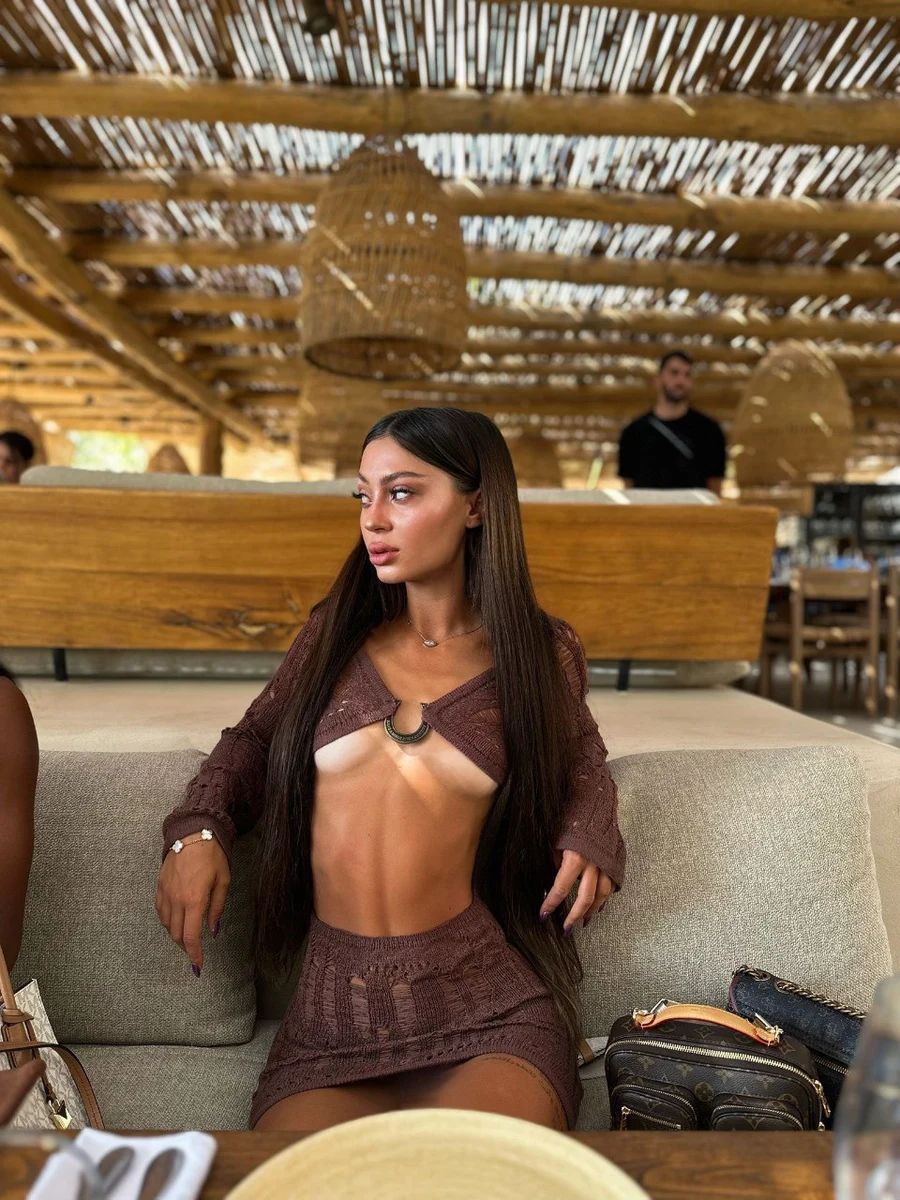 Violet escort in Munich