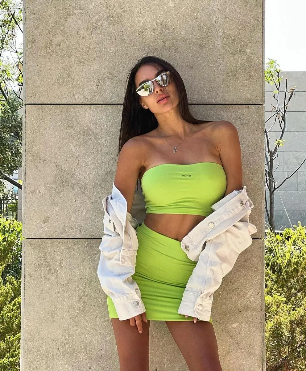 Willa escort in Munich