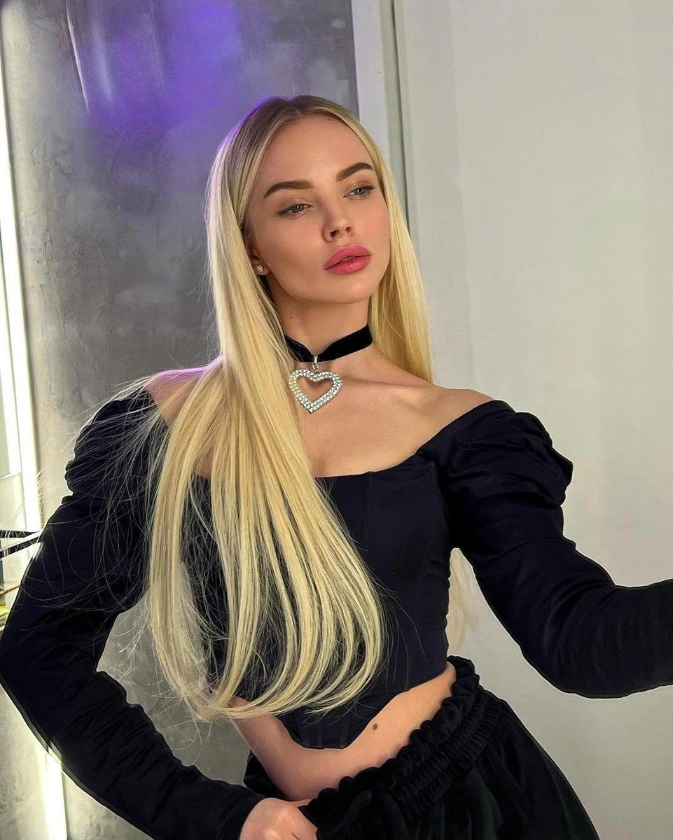 Zoelle escort in Munich